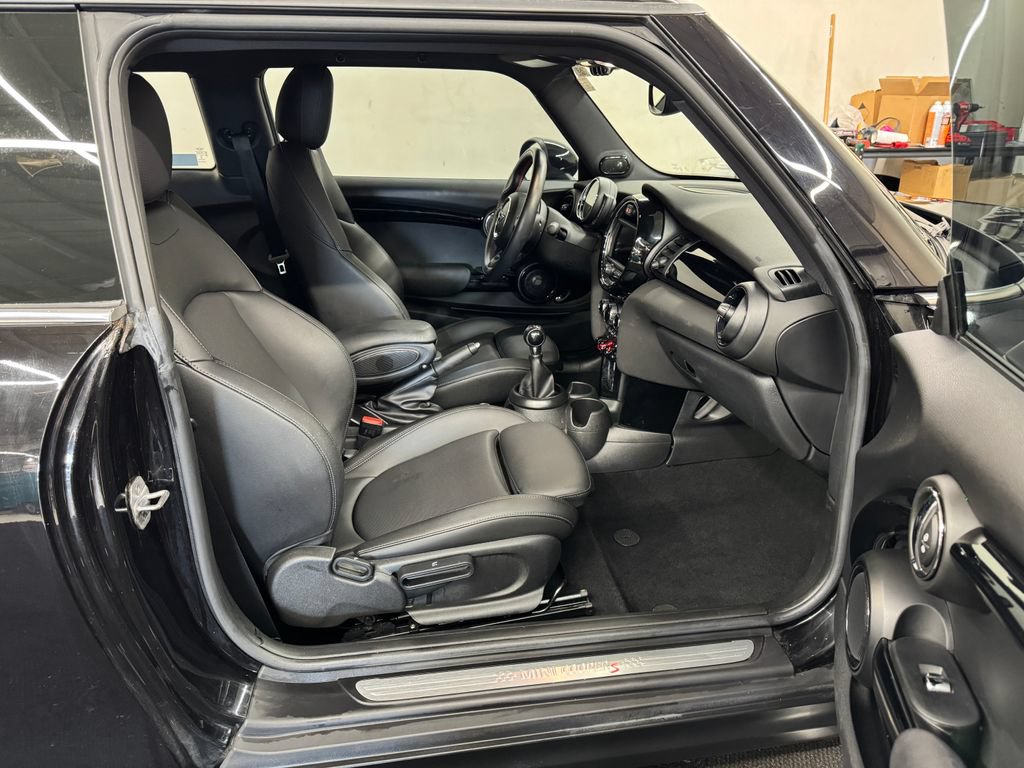 Used 2019 MINI Cooper S FWD image 28