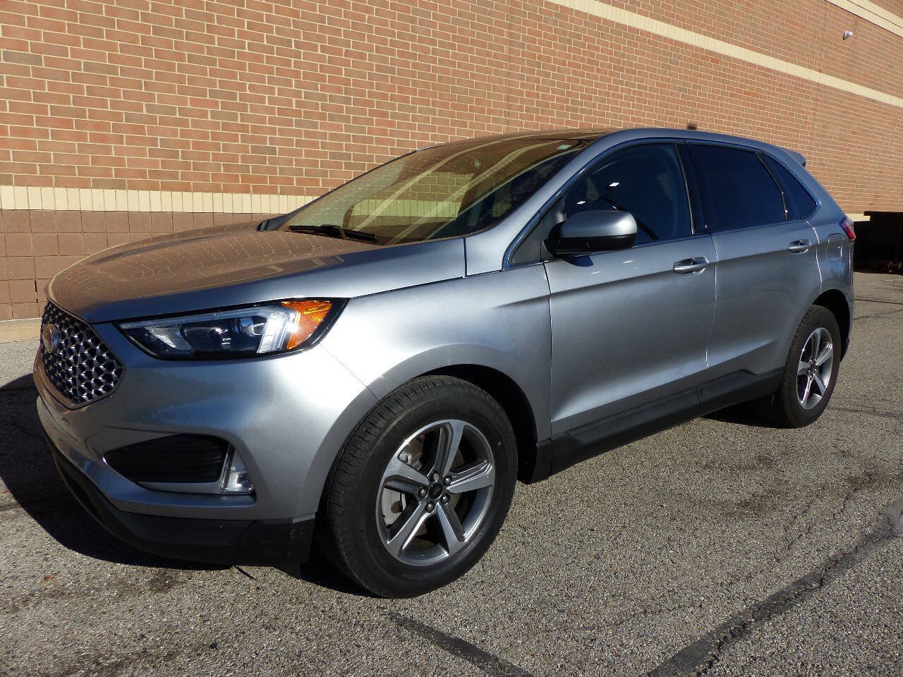 Used 2024 Ford Edge SEL w/ Convenience Package AWD/4WD image 6