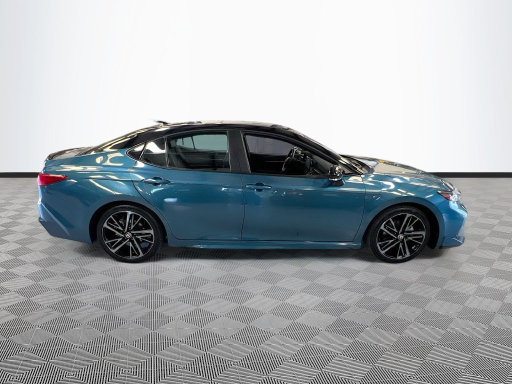 Used 2025 Toyota Camry XSE FWD image 8