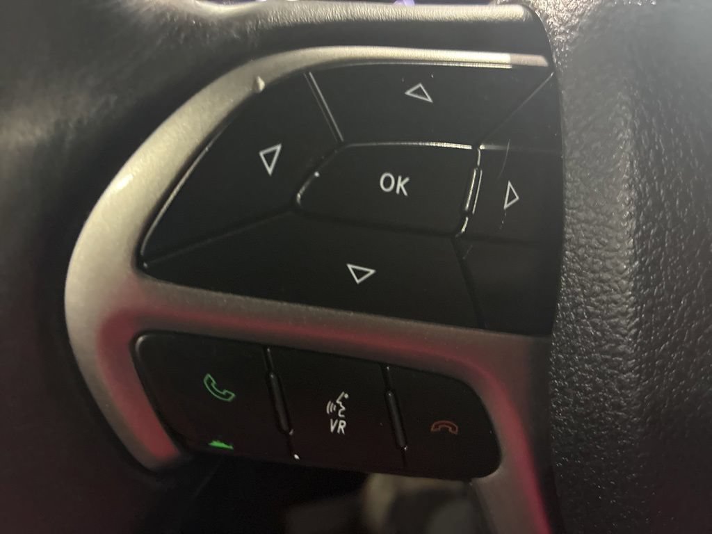 Used 2018 Jeep Grand Cherokee Altitude AWD/4WD image 20