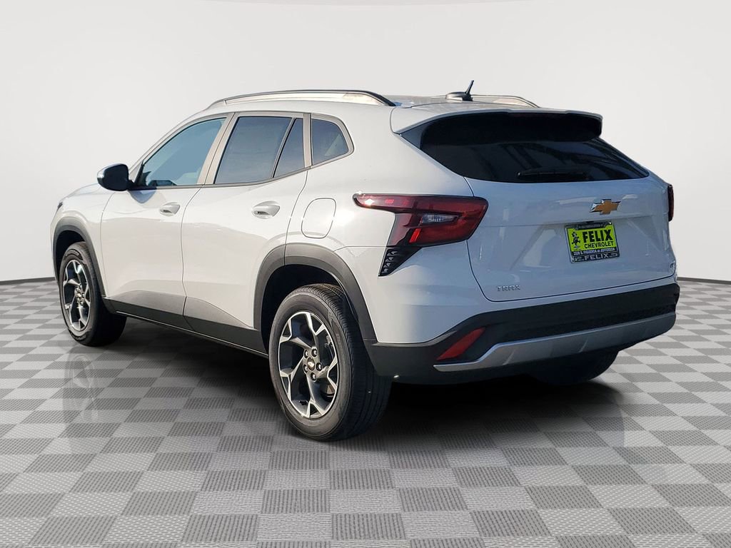 New 2026 Chevrolet Trax LT image 2