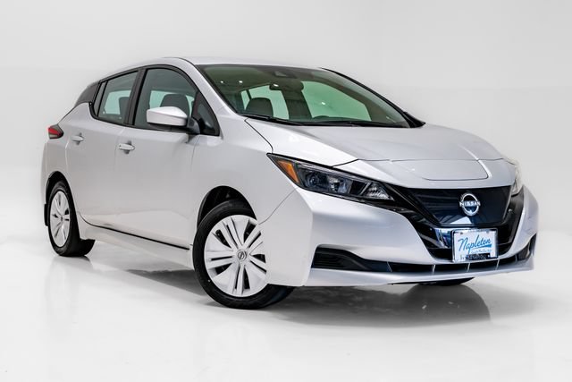 Used 2025 Nissan Leaf S FWD image 6