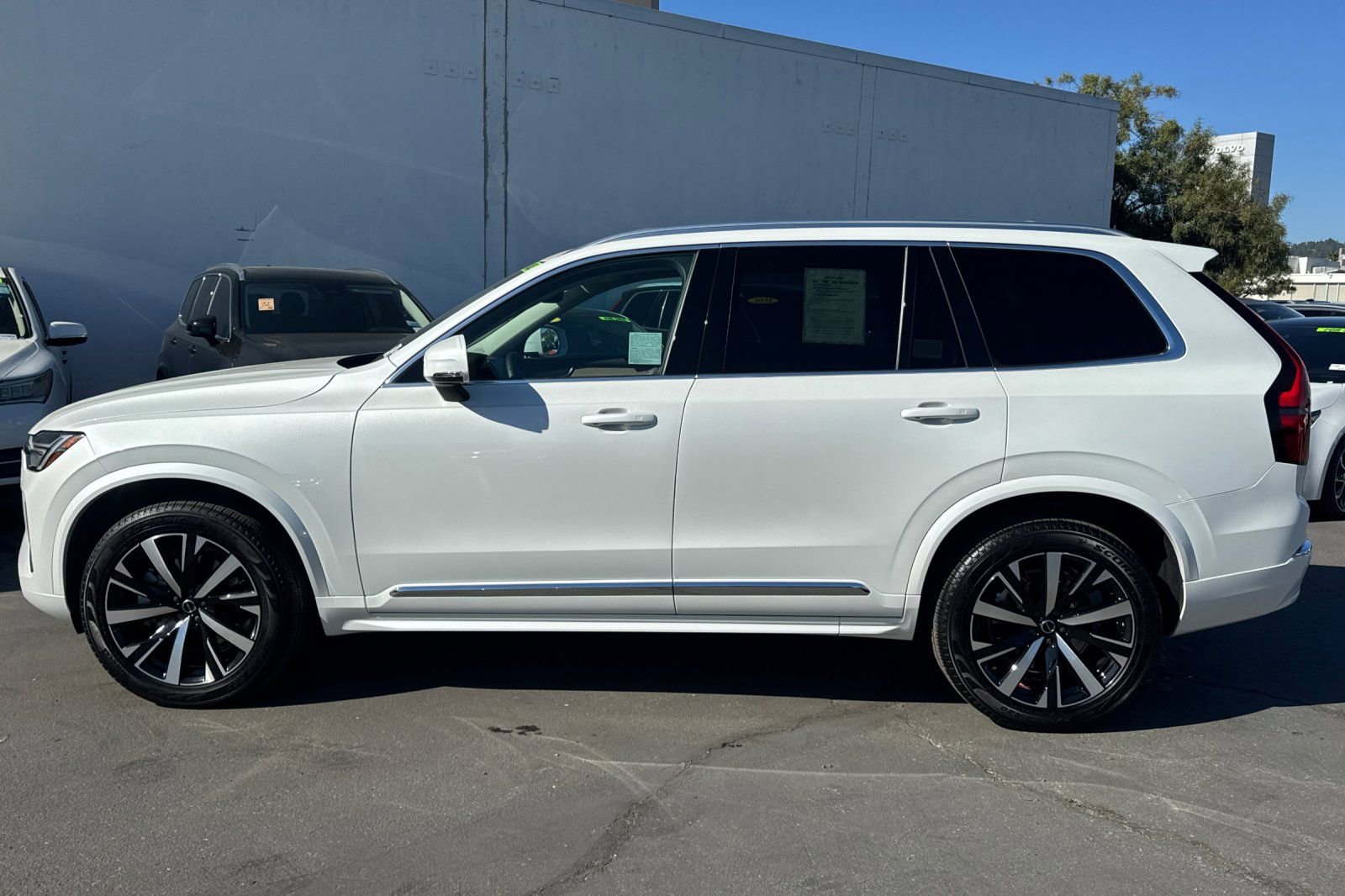 Certified 2025 Volvo XC90 B6 Core w/ Climate Package image 5