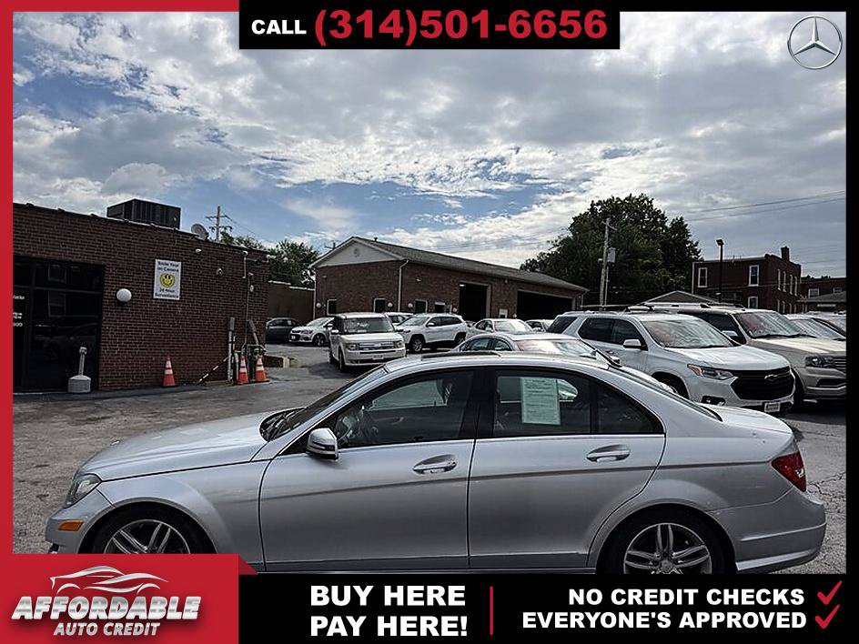 Used 2012 Mercedes-Benz C 300 4MATIC Sedan image 2