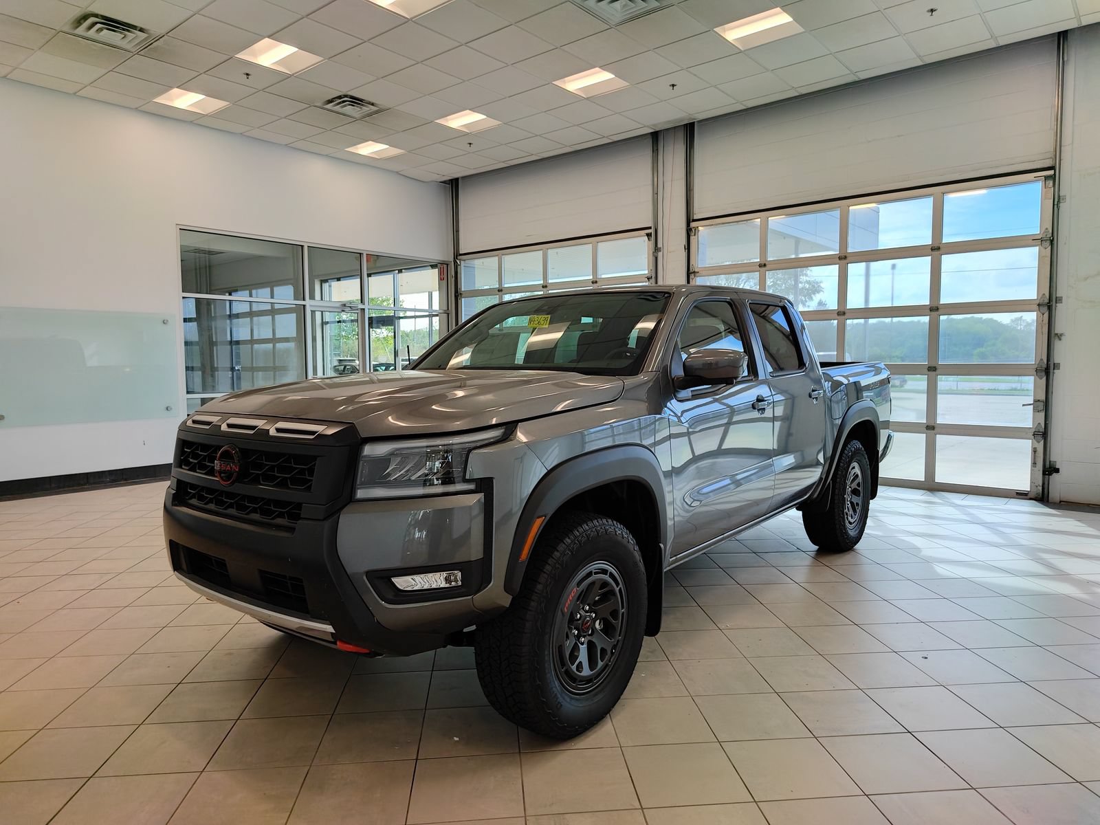 New 2026 Nissan Frontier PRO-4X w/ Pro-4x Convenience Package AWD/4WD image 7
