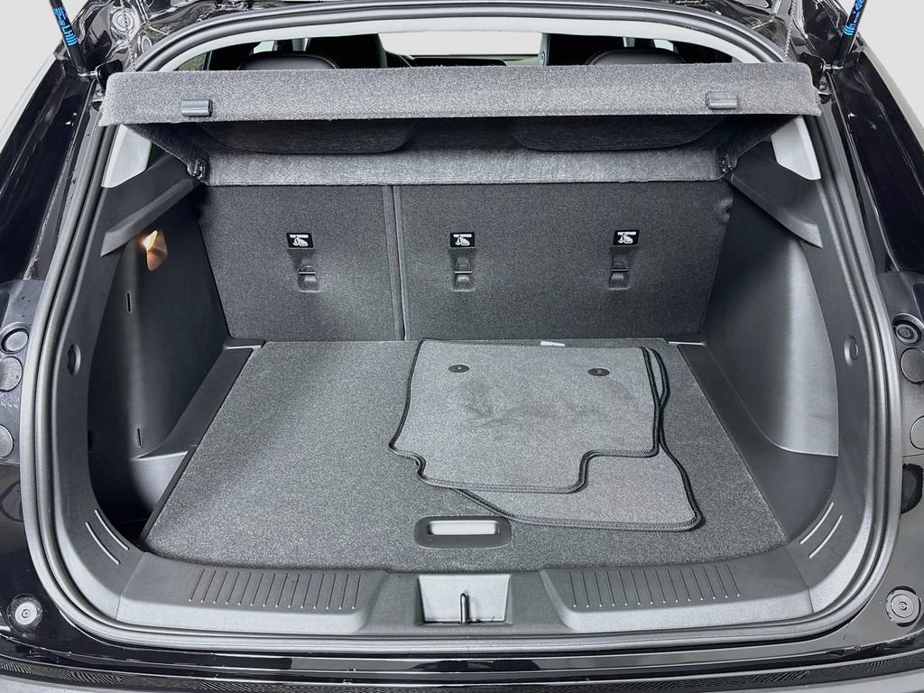 New 2026 Chevrolet Trax LT w/ Driver Confidence Package FWD image 24