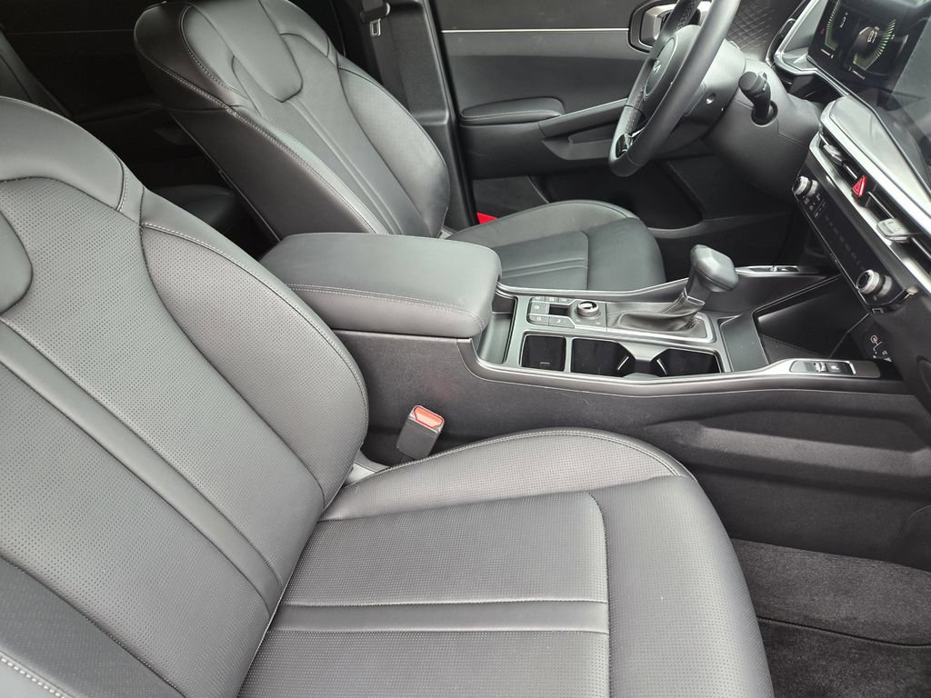 New 2025 Kia Sorento S AWD/4WD image 11