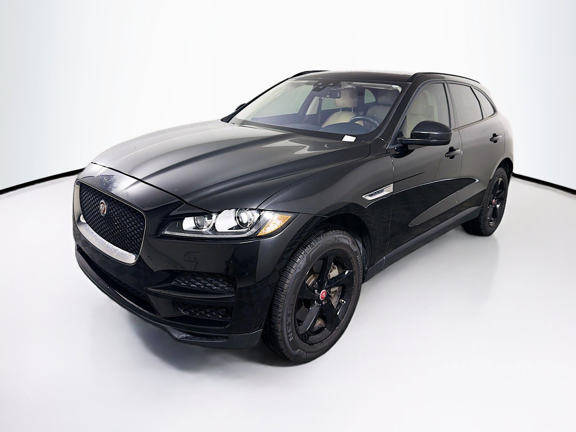 Used 2017 Jaguar F-PACE Premium AWD/4WD image 3