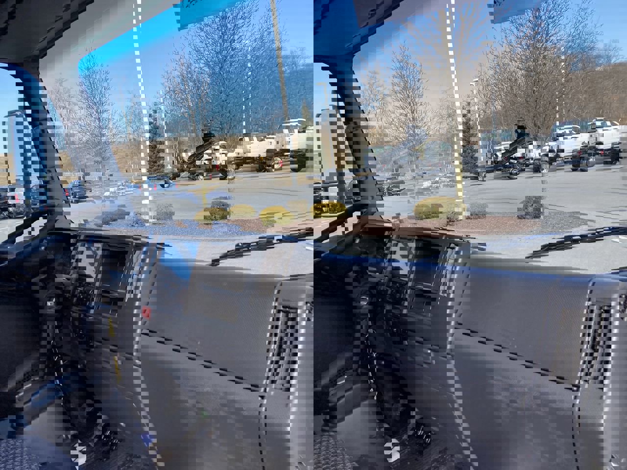 New 2024 Chevrolet Low Cab Forward image 14