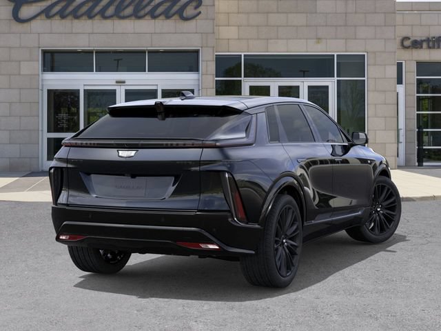 New 2026 Cadillac Lyriq Signature Sport w/ LPO, ONYX Package AWD/4WD image 4