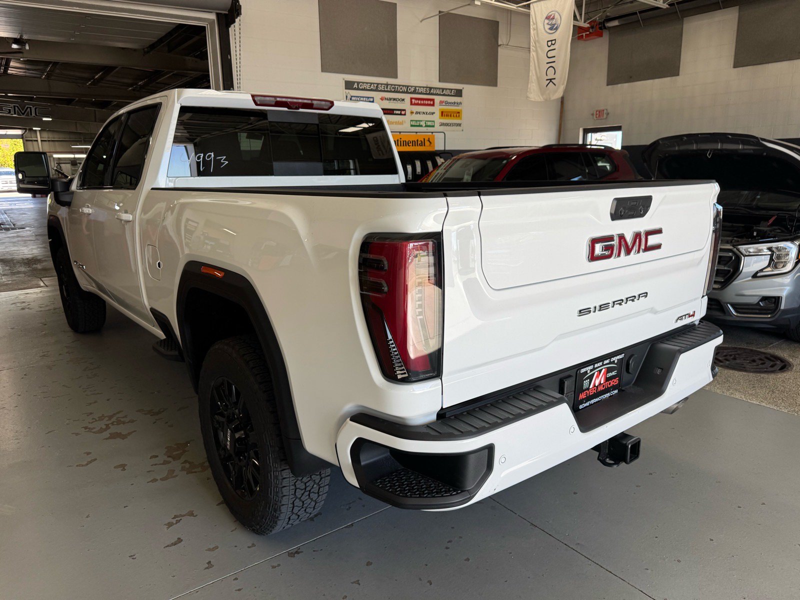 New 2026 GMC Sierra 2500 AT4 w/ AT4 Premium Plus Package AWD/4WD image 7
