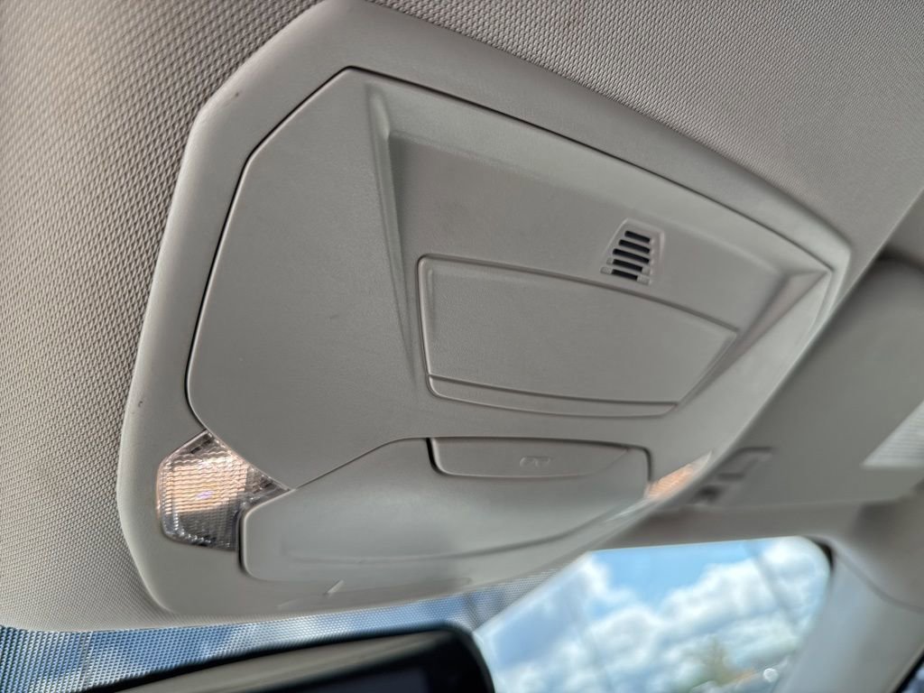 Used 2019 Ford Escape SEL image 16