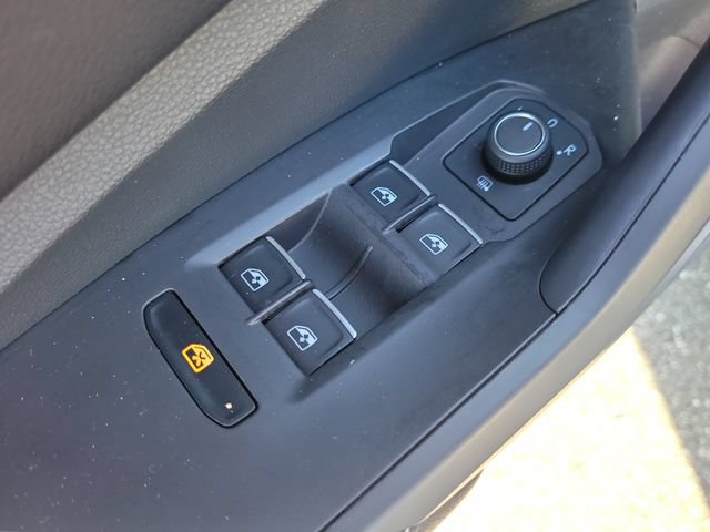 Certified 2023 Volkswagen Jetta Sport FWD image 13