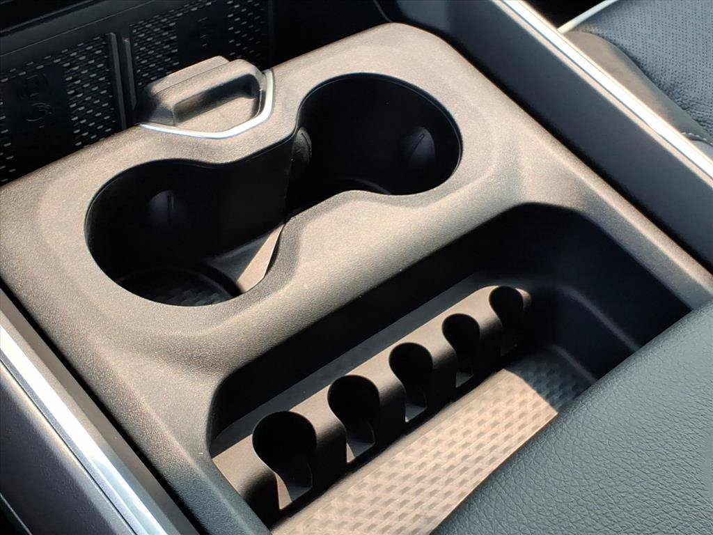New 2026 RAM 1500 Laramie AWD/4WD image 34