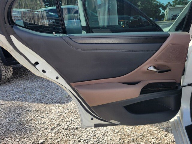 Used 2023 Lexus ES 350 w/ Premium Package FWD image 28