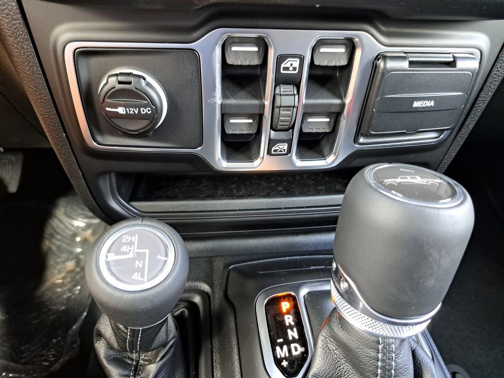 New 2026 Jeep Gladiator Sport AWD/4WD image 13