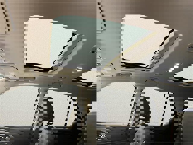 Certified 2021 Chevrolet Traverse Premier w/ Redline Edition image 17