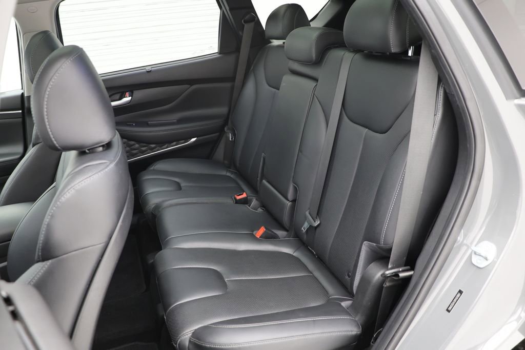 Used 2023 Hyundai Santa Fe SEL w/ Premium Package image 12