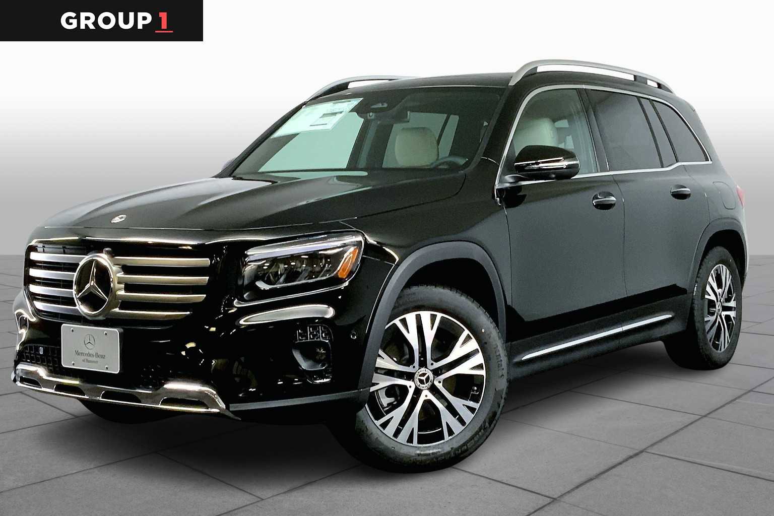 New 2025 Mercedes-Benz GLB 250 4MATIC image 1