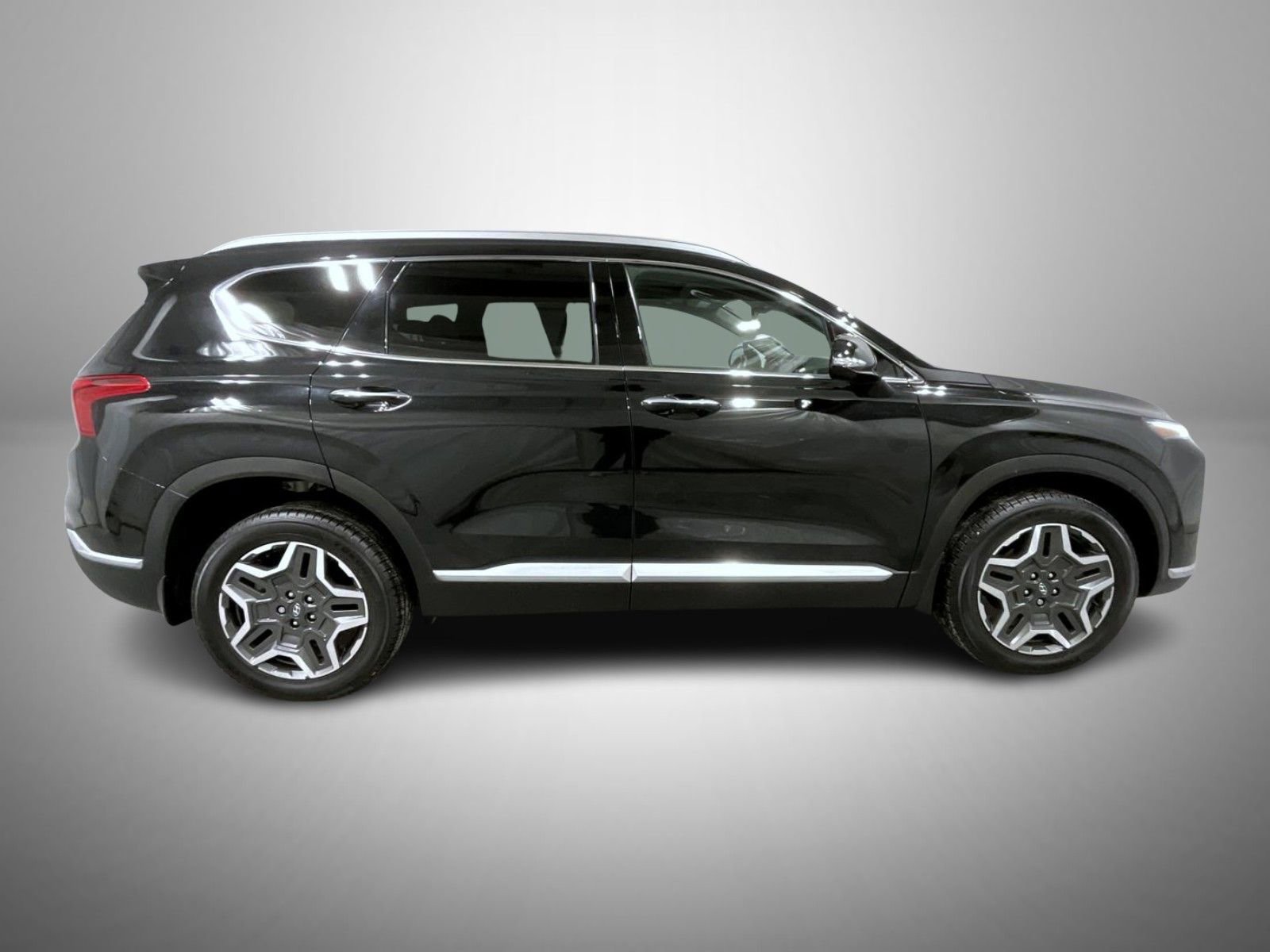 Used 2023 Hyundai Santa Fe SEL Premium image 4