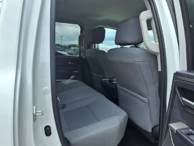 Used 2022 Toyota Tundra SR5 w/ SR5 Convenience Package RWD image 19