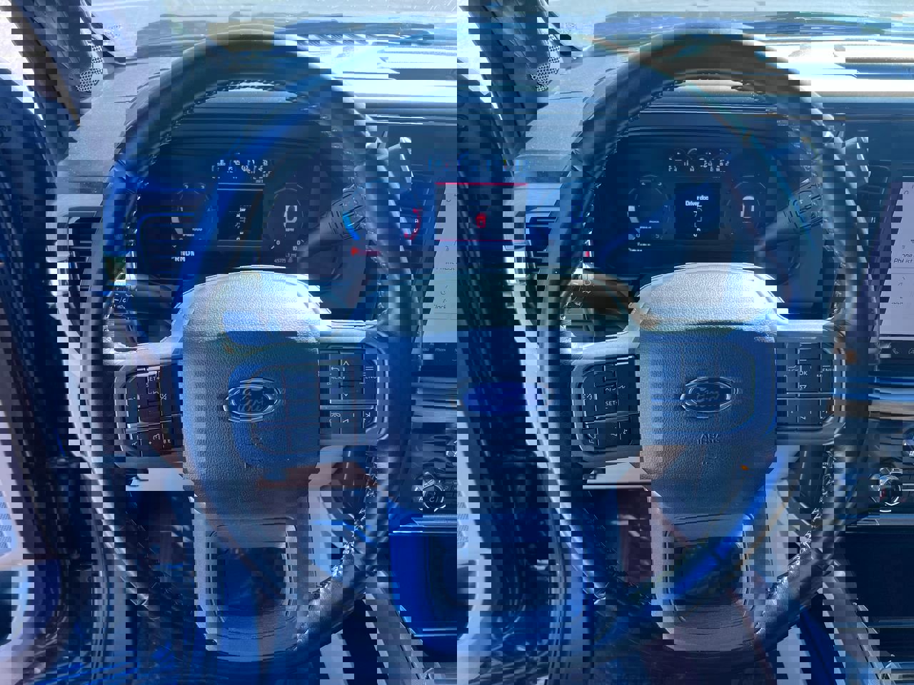 Used 2023 Ford F350 Lariat image 15