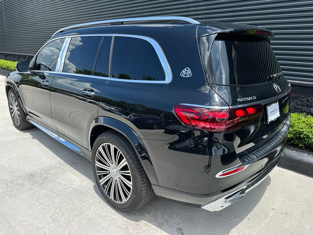 Used 2025 Mercedes-Benz Maybach GLS 600 4MATIC image 3