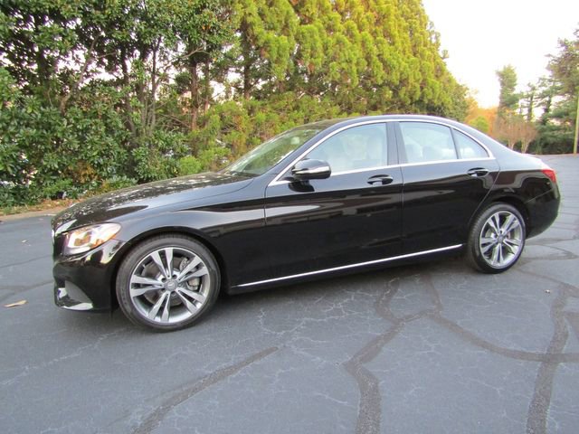 Used 2015 Mercedes-Benz C 300 Sedan image 2