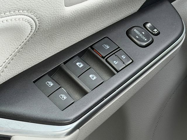 Certified 2016 Toyota Camry XLE w/ Moonroof Package FWD image 32