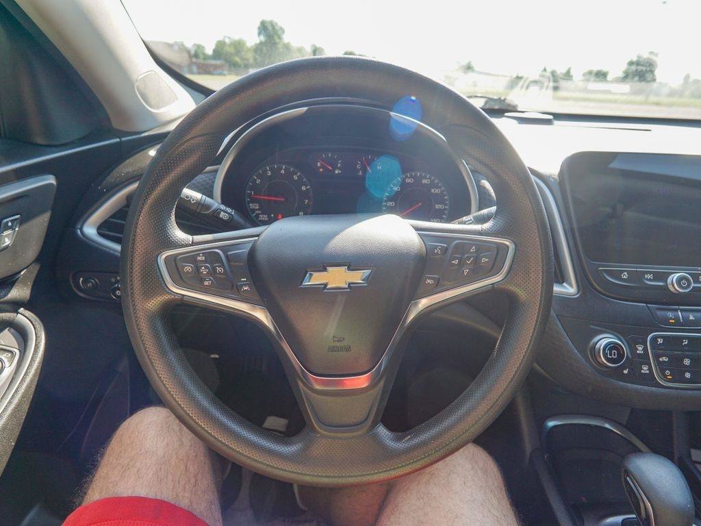 Used 2023 Chevrolet Malibu LT w/ Driver Confidence Package FWD image 19