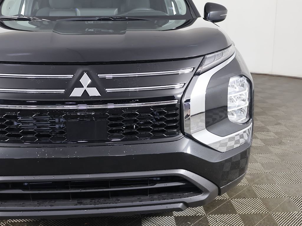 New 2026 Mitsubishi Outlander ES FWD image 13