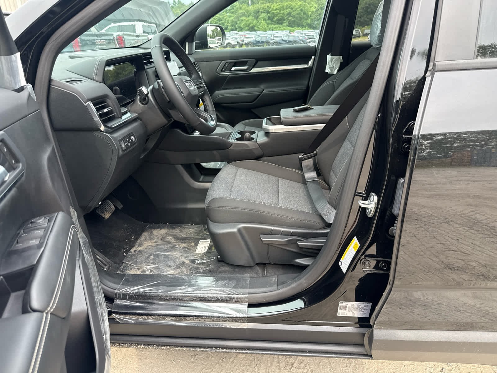 New 2027 GMC Terrain Elevation w/ Technology Package II AWD/4WD image 14