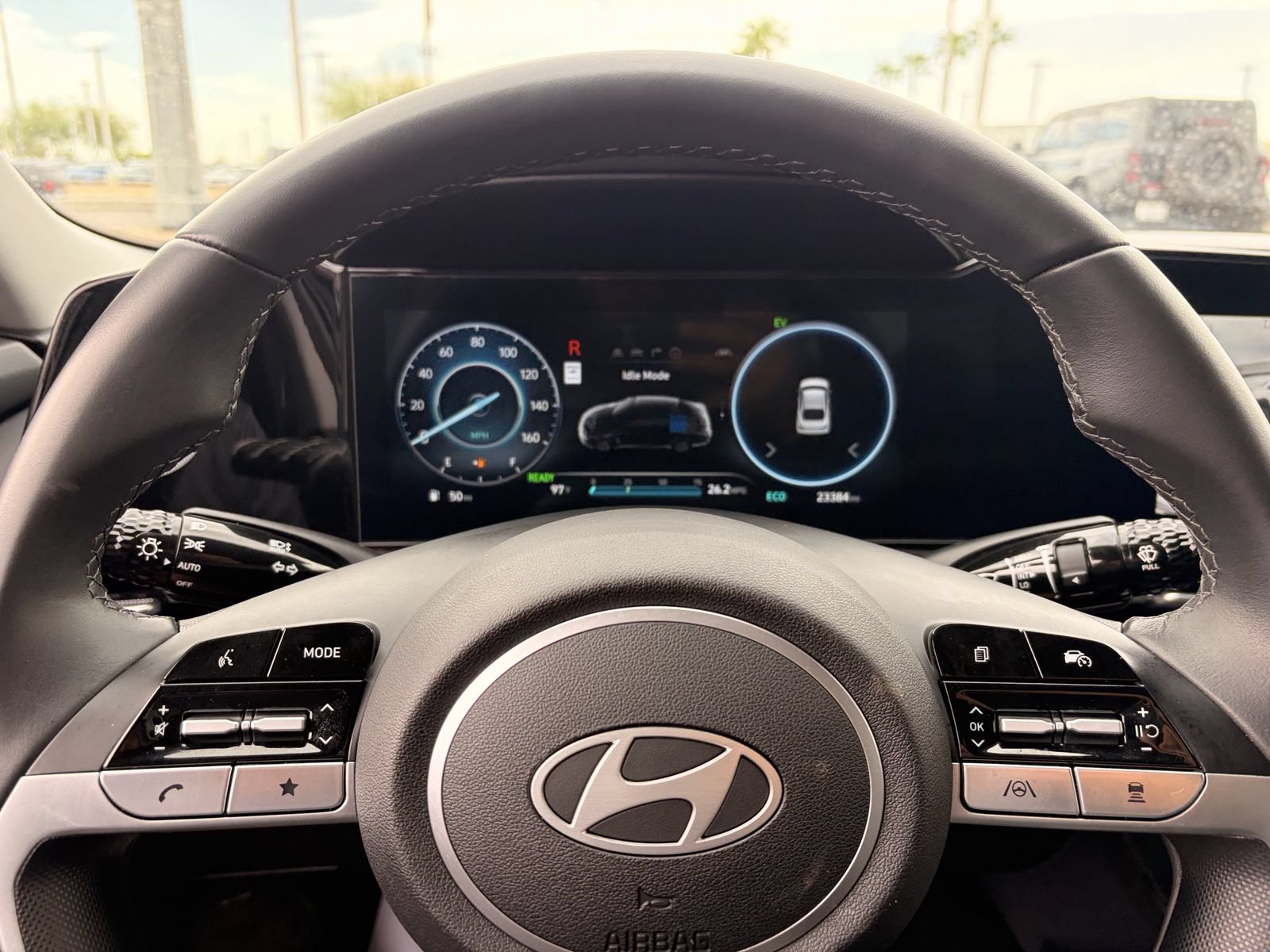 Used 2025 Hyundai Elantra Limited FWD image 29