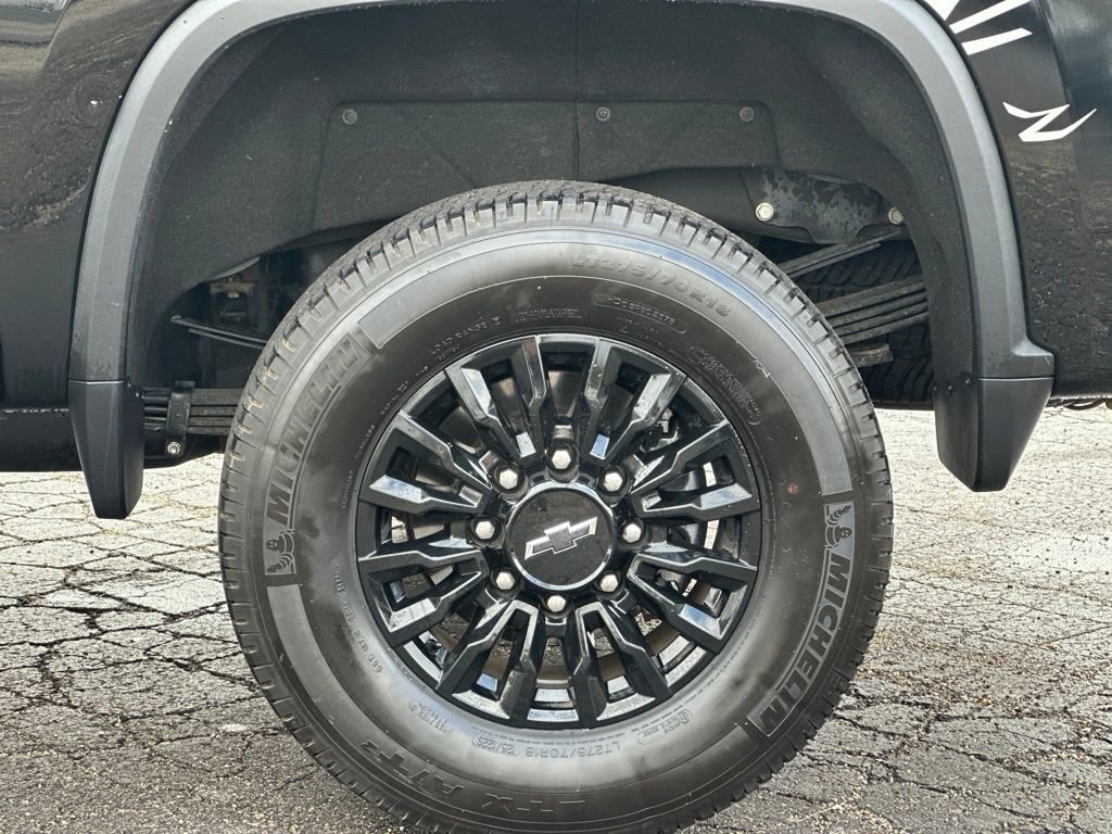 Used 2023 Chevrolet Silverado 3500 LT w/ Convenience Package image 27