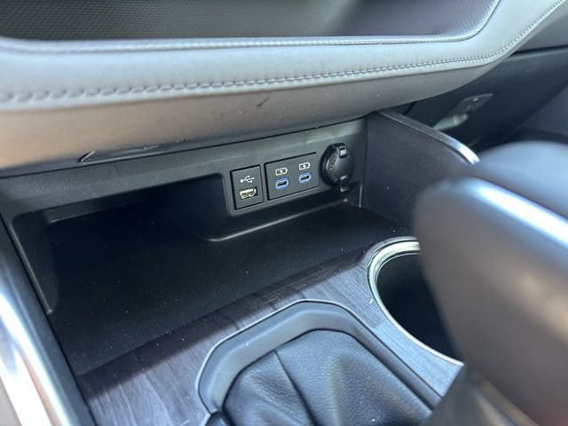 Used 2022 Toyota Highlander Limited AWD/4WD image 20