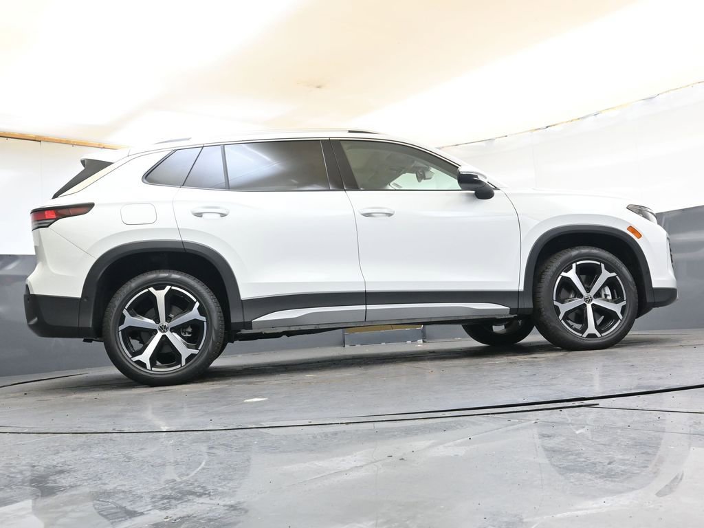 New 2026 Volkswagen Tiguan SE AWD/4WD image 43