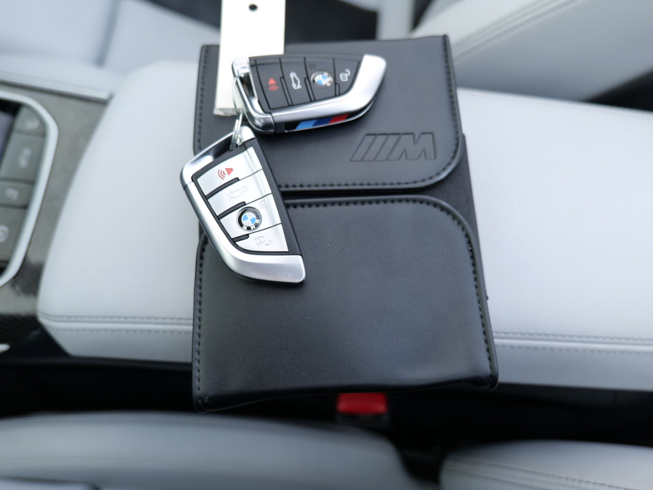 Used 2022 BMW M4 xDrive Competition image 32