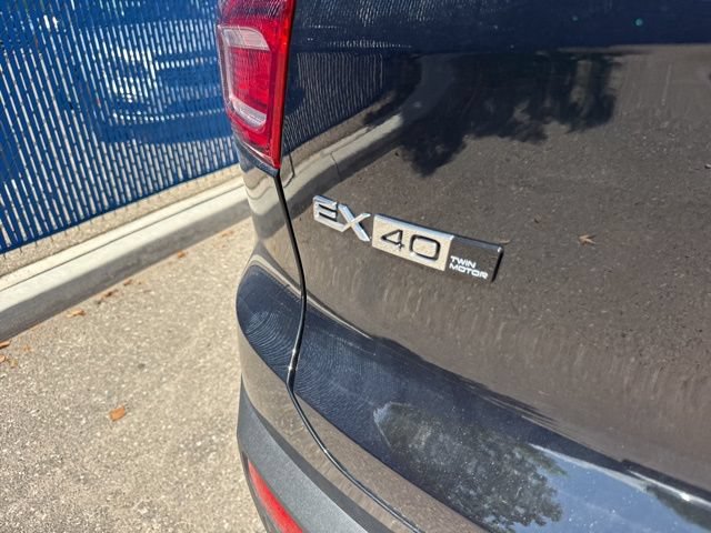 Used 2025 Volvo EX40 Core w/ Climate Package AWD/4WD image 8