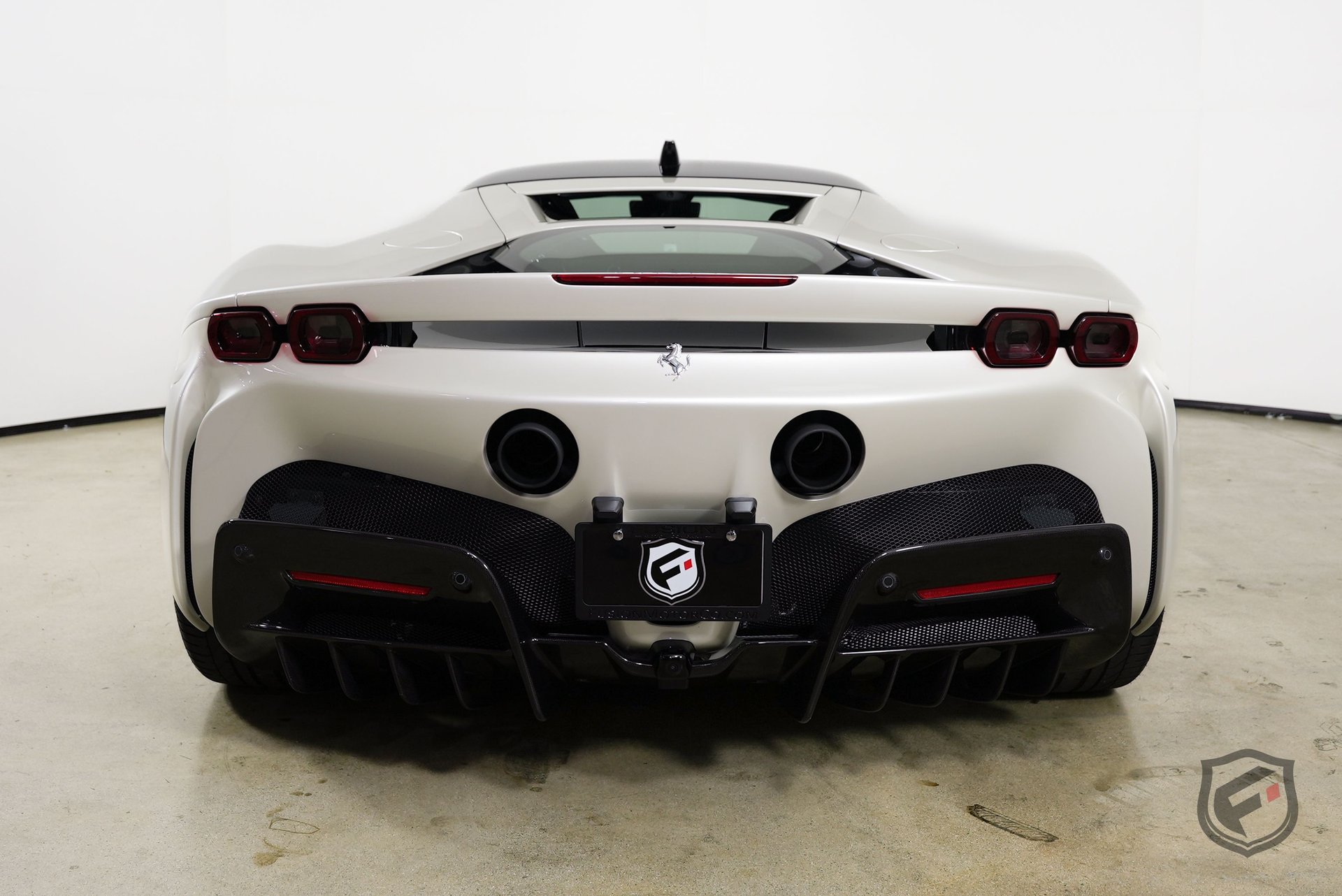 Used 2022 Ferrari SF90 Stradale AWD/4WD image 8