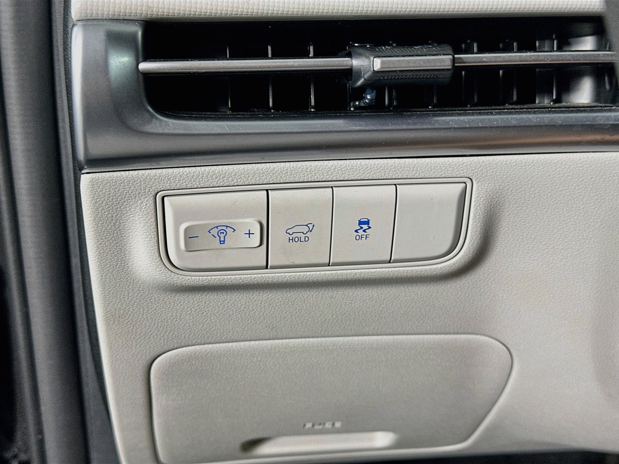 Used 2025 Hyundai Tucson SEL FWD image 17
