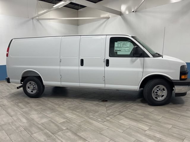 New 2026 Chevrolet Express 3500 Extended w/ Driver Convenience Package RWD image 2