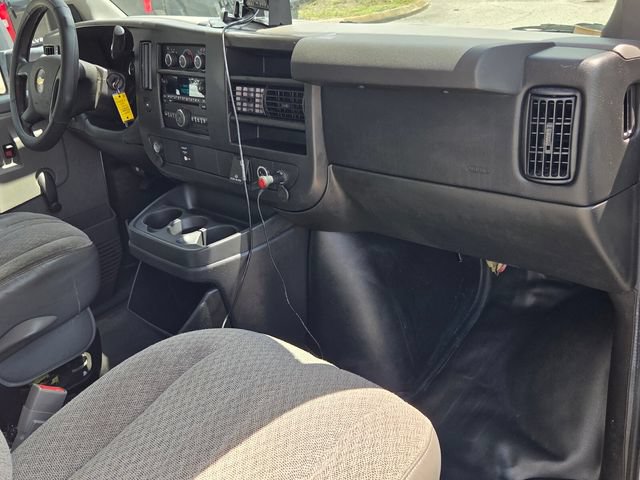 Used 2016 Chevrolet Express 3500 RWD image 12
