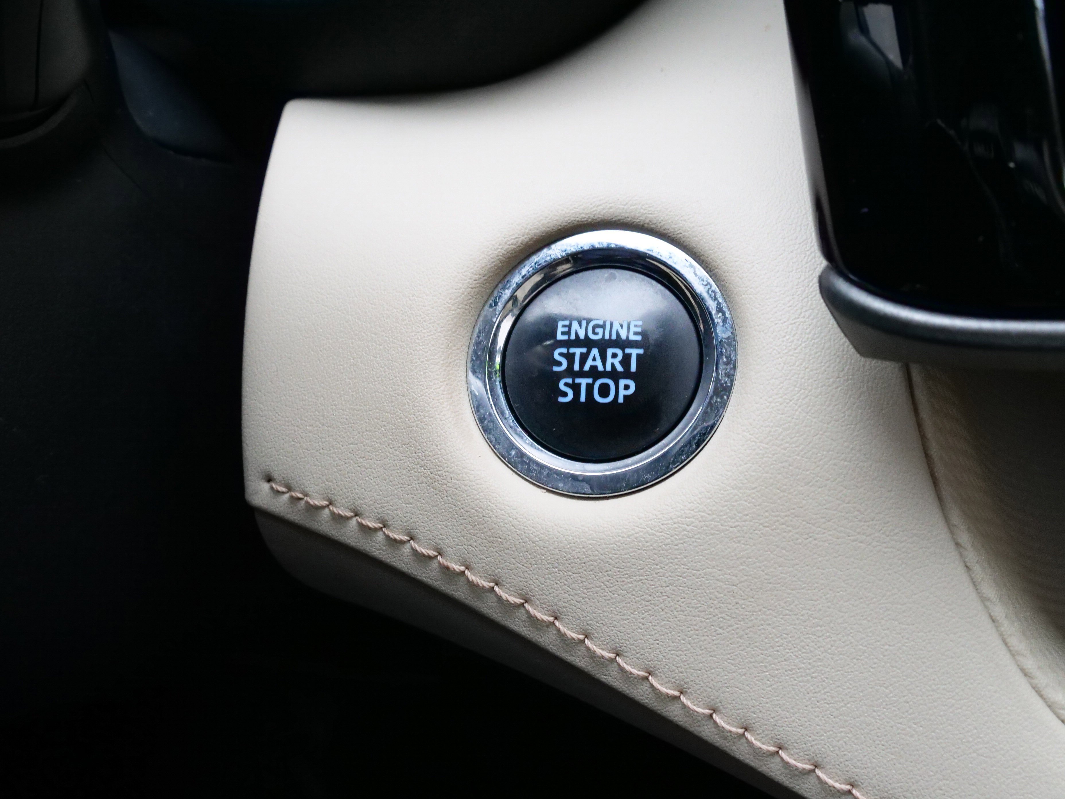 Used 2022 Toyota Highlander Limited image 27