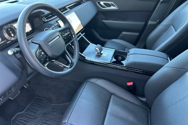 Used 2026 Land Rover Range Rover Velar Dynamic SE AWD/4WD image 9