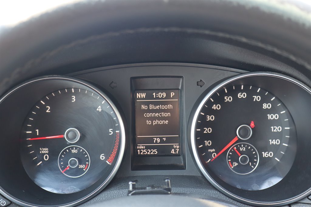 Used 2012 Volkswagen Jetta TDI FWD image 25