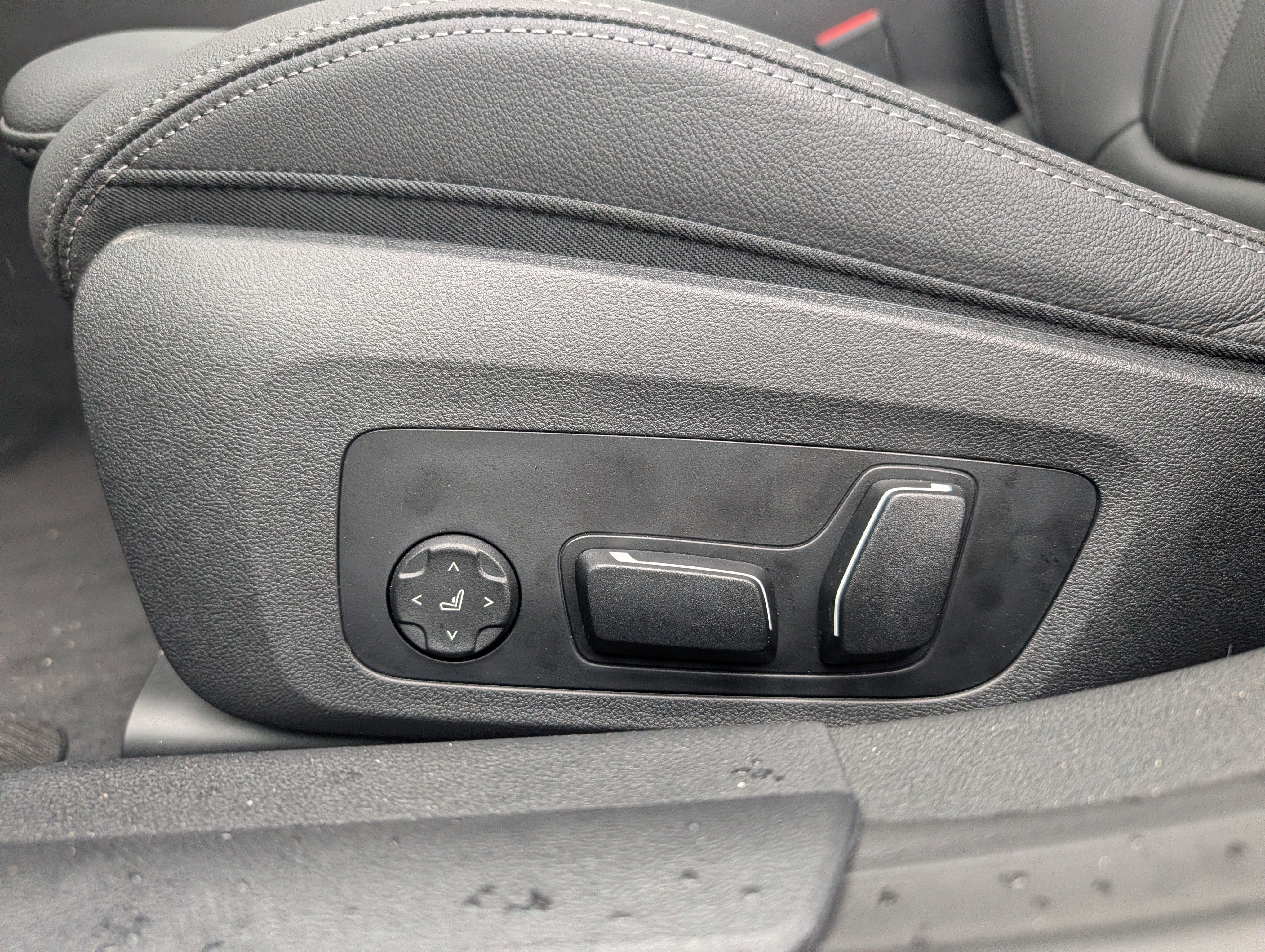 Used 2024 BMW i4 eDrive40 w/ Premium Package RWD image 20