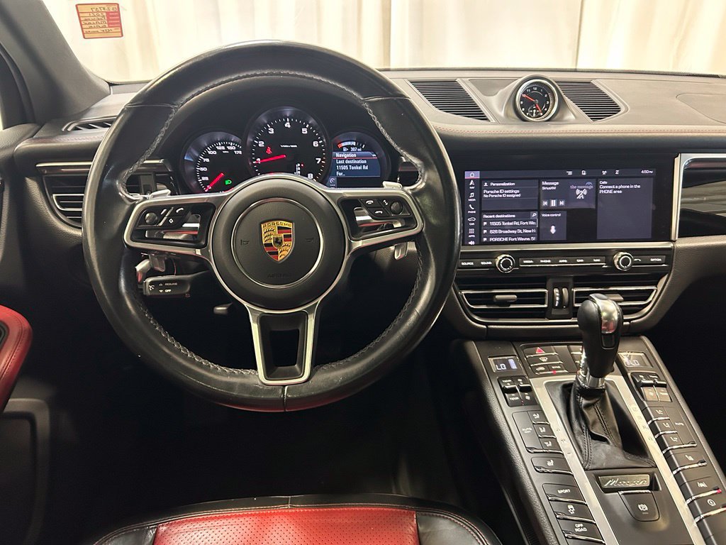 Certified 2021 Porsche Macan AWD/4WD image 9