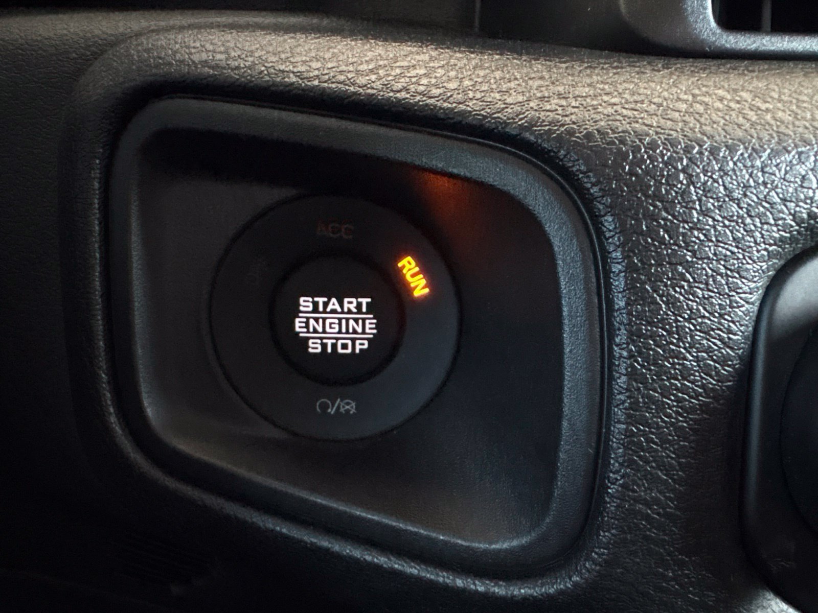 Used 2026 Jeep Wrangler Sport AWD/4WD image 25