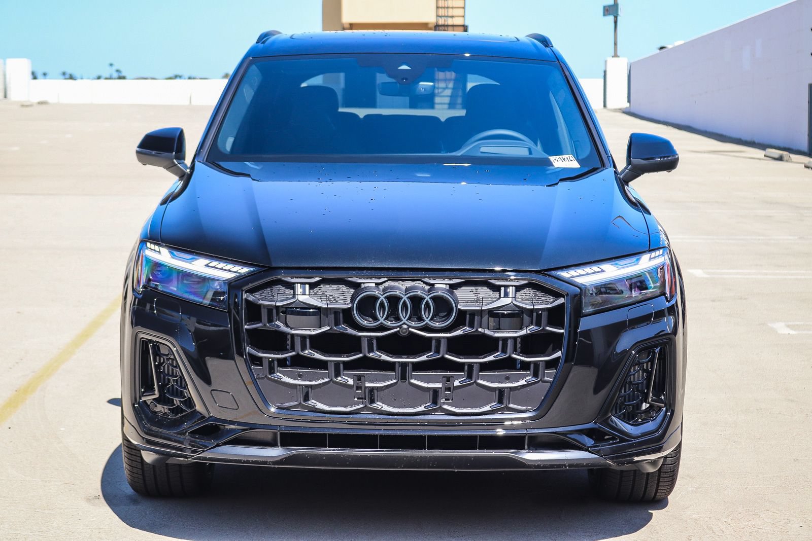 New 2026 Audi SQ7 Prestige AWD/4WD image 2