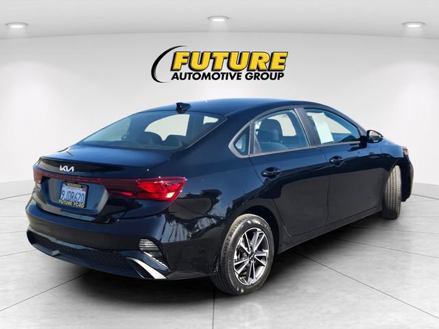 Used 2023 Kia Forte LXS w/ LXS Technology Package image 4